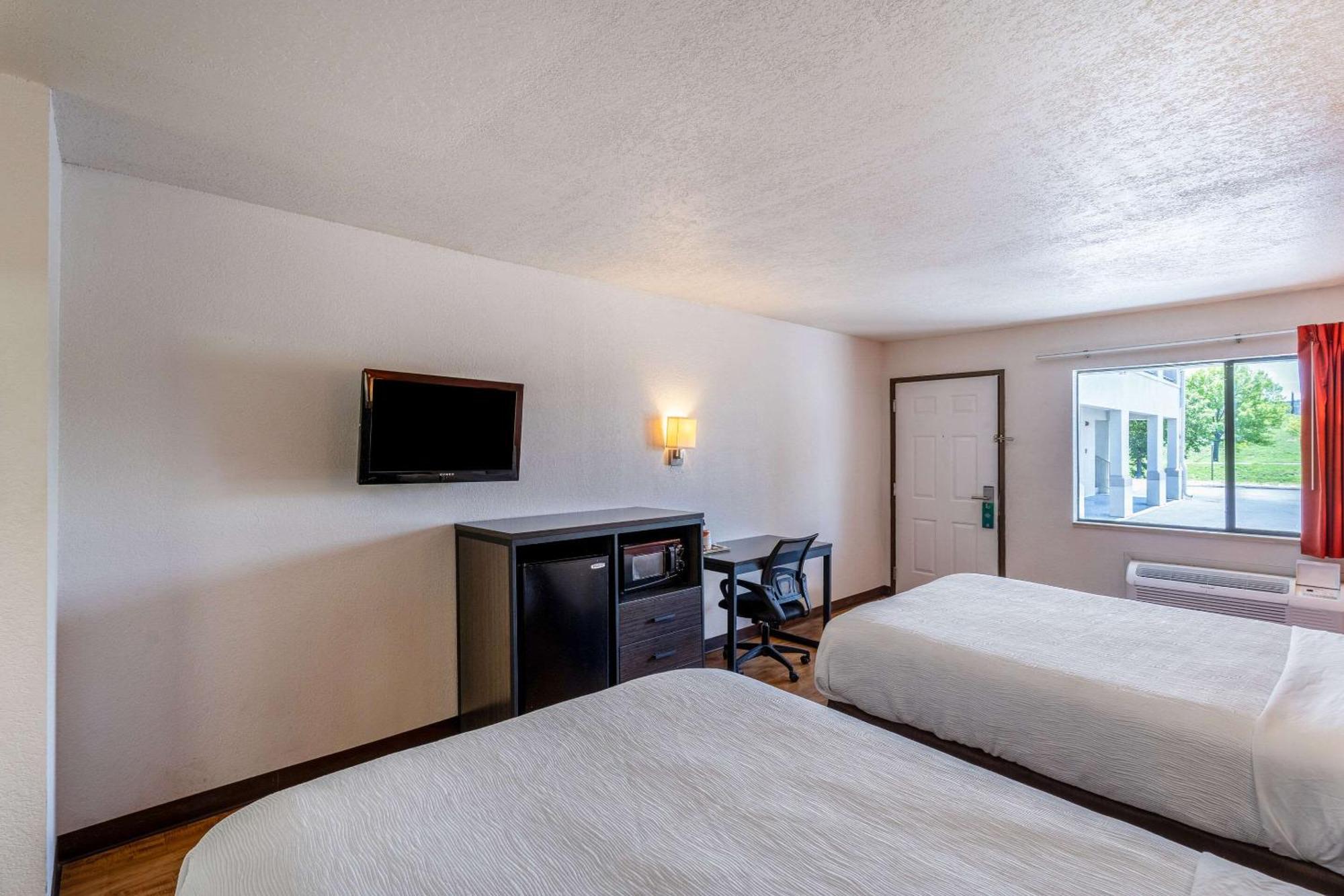 Quality Inn & Suites Junction Exterior foto